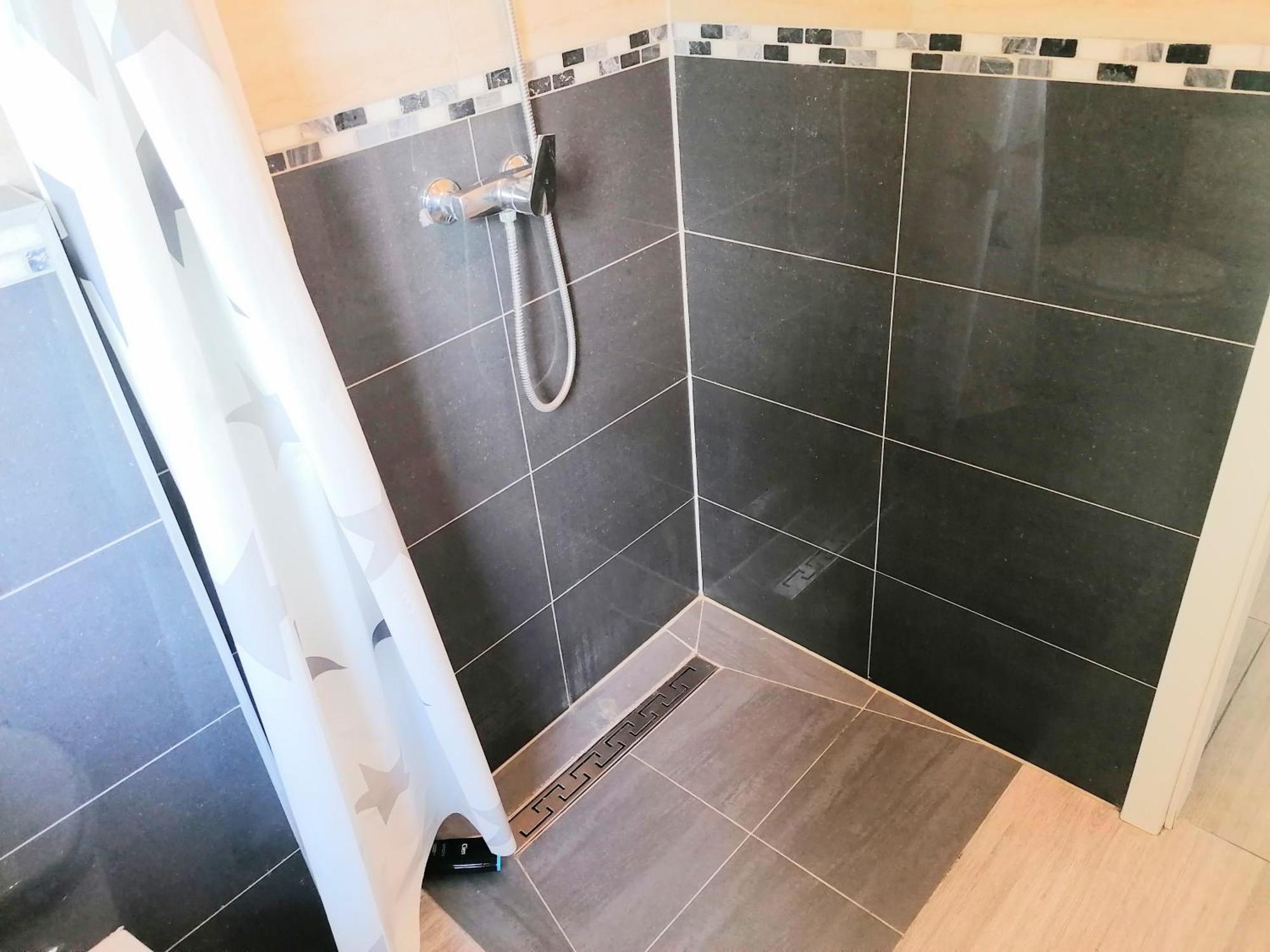 Apartmán Fmi110 Next To Airport Rüsselsheim Pokoj fotografie
